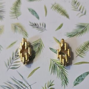 Vintage Foxy Gold Tone Geometric Abstract Stud Earrings💫